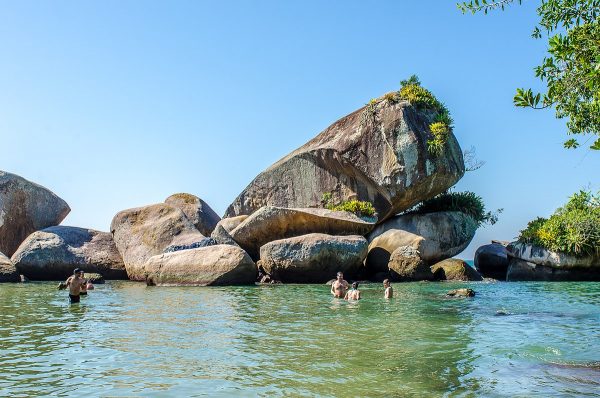 Piscina-do-cachadaço-trindade