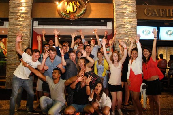 que-hacer-en-Río-en-3-dias-pub-crawl-lapa