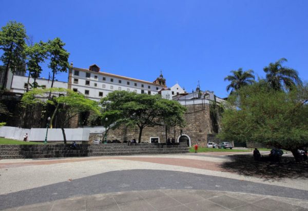 roteiro-rio-de-janeiro-5-dias-free-tour-largo-da-carioca